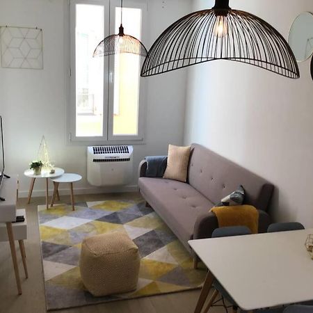 Appartement 2 Chambres Refait A Neuf, Climatise, A 2 Min De La Mer Nizza Exterior foto