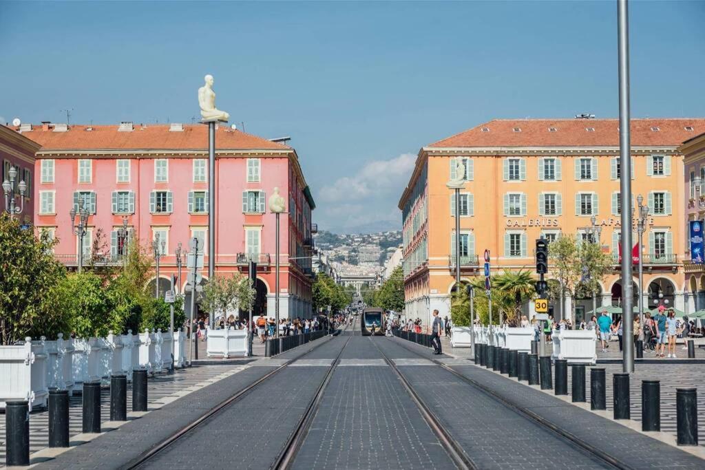 Appartement 2 Chambres Refait A Neuf, Climatise, A 2 Min De La Mer Nizza Exterior foto