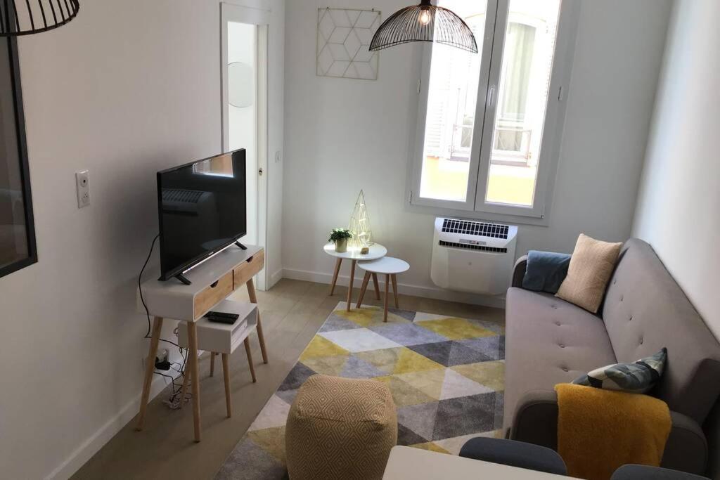 Appartement 2 Chambres Refait A Neuf, Climatise, A 2 Min De La Mer Nizza Exterior foto